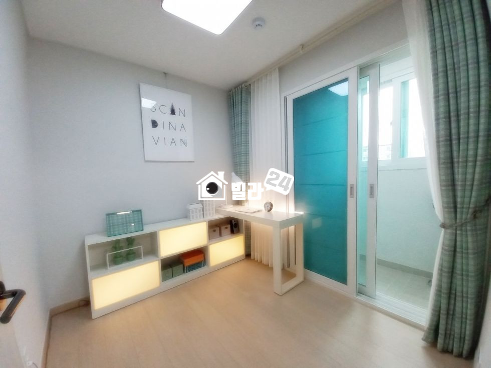 경기 용인처인구 김량장동 ◈ 김량장동 인테리어 좋은 쓰리룸 / 주변 인프라 형성 / 고층이라 전망 좋아요 ~ 주차공간도 100% 분양 매물번호 33852 사진 9