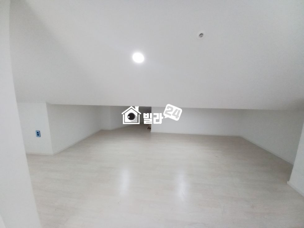 경기 용인수지구 신봉동 ▣ 용인 끝내주는 복층!! 아주 고급스런 럭셔리 바로 여기 신봉동 복층 방4개 !! 분양 매물번호 35409 사진 11