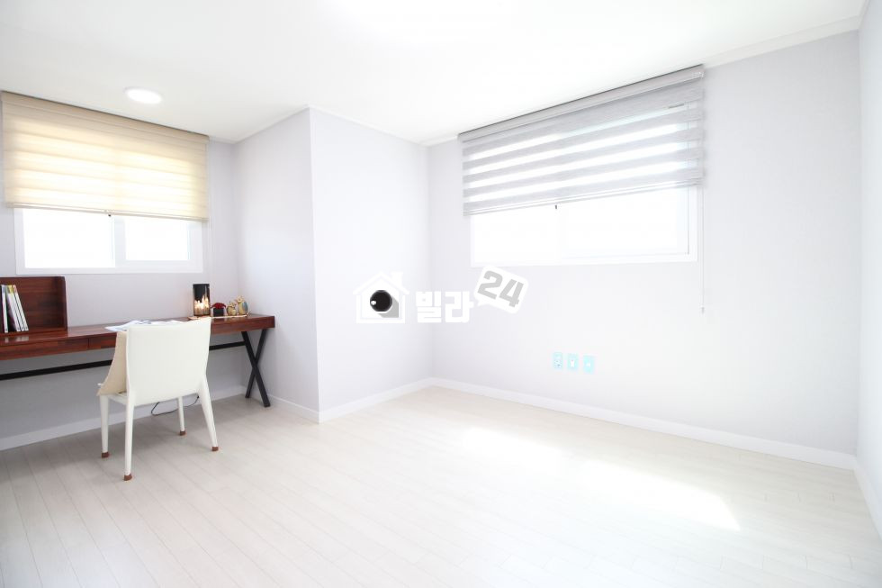 경기 용인수지구 신봉동 ▦■귀한 4룸!!!■▦ 대가족분들, 짐이 많으신 분들, 모두모두 강.력.추.천!! 신봉동 4룸입니다 ❢ ❢ ❢ 분양 매물번호 33060 사진 5