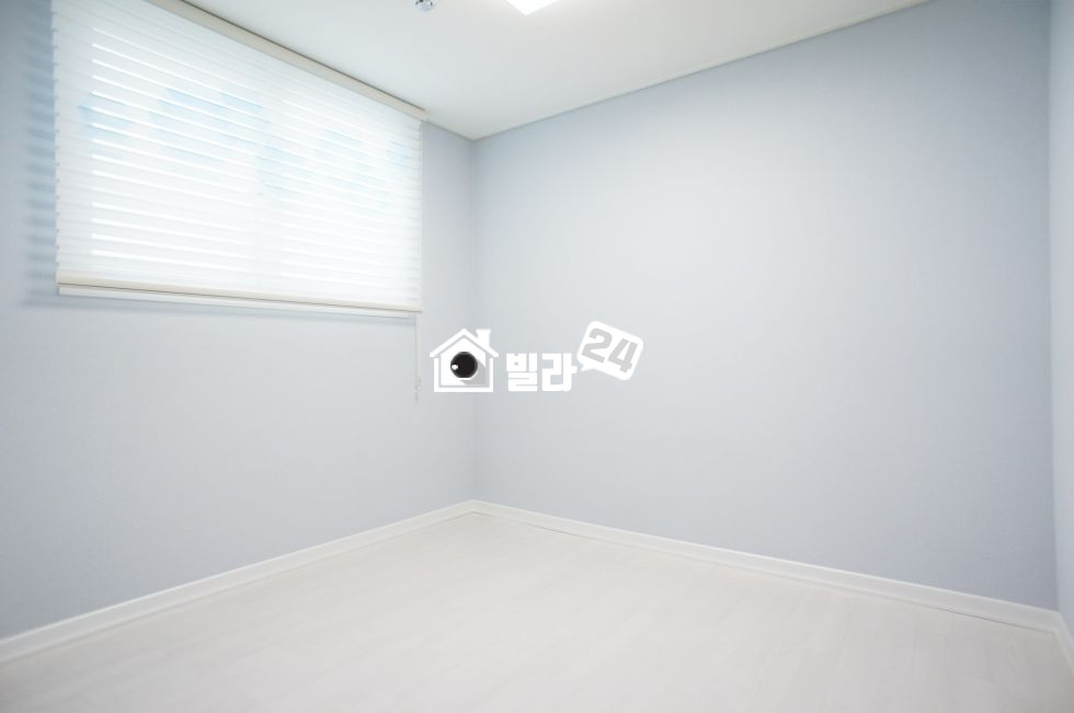 경기 용인수지구 성복동 『 성복동 4룸2욕실 』 대가족 문제 없죠~!!!! 1인 1방!!!!! 개인 프라이버시 문제없습니다~★★ 분양 매물번호 30308 사진 7