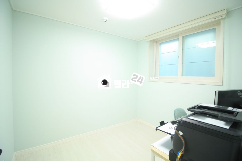 경기 의정부시 호원동 ▶▶ 호원동 역시!!! 다르네요!!! #쓰리룸# ◀◀ 주차시설 굿~~!!!! 타운하우스형 빌라~~!!!!! 인테리어도 잘되어 있고 너무 좋은집이에요~~✨✨ 분양 매물번호 33393 사진 5