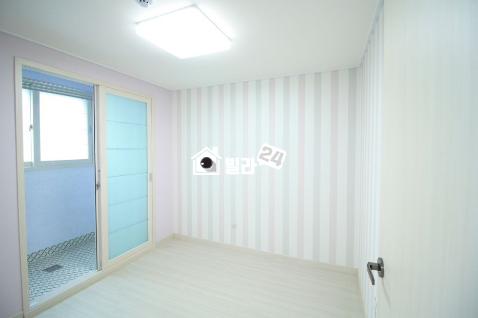 경기 용인기흥구 서천동 ✪✪ 서천동!!! 쓰리룸 좋은가격!!! ✪✪ 어머나!!!! 주변환경이 너무 좋은 신축빌라~~❥❥ 친환경자재 내진설계도 완벽하죠~~❥❥ 구조도 안성맞춤~~~!!!!!!! 위치도 너무 좋아요~~~!!!!!!!! 분양 매물번호 33195 사진 5