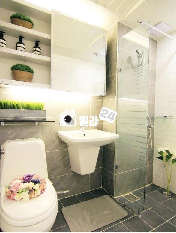 경기 용인기흥구 공세동 ♣♣ 공세동 쓰리룸!! 와우!! ♣♣ 이집이 정답이네~~~~!!!!! 너무나 완벽한 구조의 집~~!!!!! 인테리어도 잘된 멋진 집이에요~~~!!!!! 구경오셔요~~✰✰ 분양 매물번호 33348 사진 6