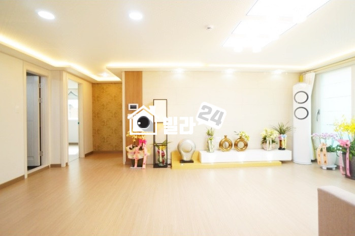 경기 용인기흥구 중동 ♣♣ 중동 쓰리룸 와우!!! ♣♣ ✨✨ 신혼부부 추천드리는 집 ✨✨ 초,중학교 가까워요 ☞☞ 살기좋은 동네~~~!!!!! 조용한 동네에요~~~♥♥♥ 분양 매물번호 33657 사진 2