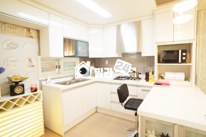 경기 용인기흥구 중동 ♣♣ 중동 쓰리룸 와우!!! ♣♣ ✨✨ 신혼부부 추천드리는 집 ✨✨ 초,중학교 가까워요 ☞☞ 살기좋은 동네~~~!!!!! 조용한 동네에요~~~♥♥♥ 분양 매물번호 33657 사진 4