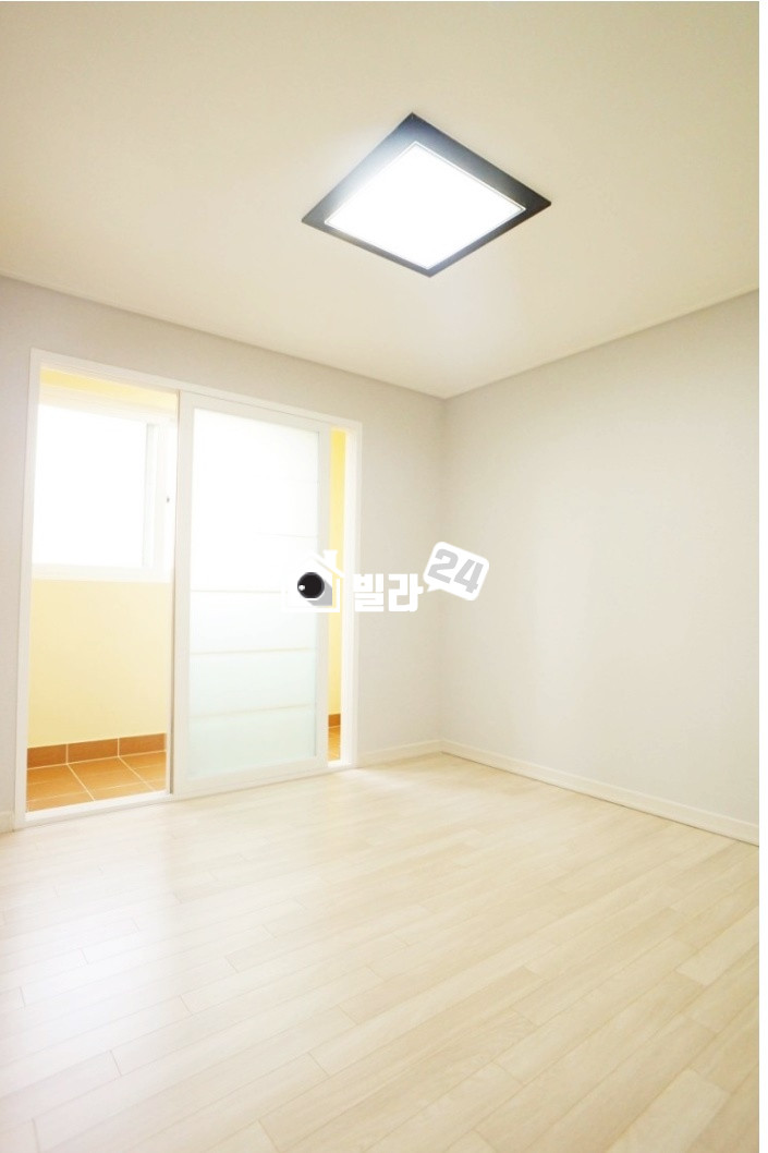 경기 용인기흥구 공세동 ☞☞ 공세동!!! 이쁜집 화사해요!!! ☜ ☜ 실용적이고 이쁜주방!!! 구조도 좋은집!!! 잘 나온 쓰리룸 이에요~~~!!!! 분양 빠르게 되고있어요~~!!!! 분양 매물번호 33659 사진 7