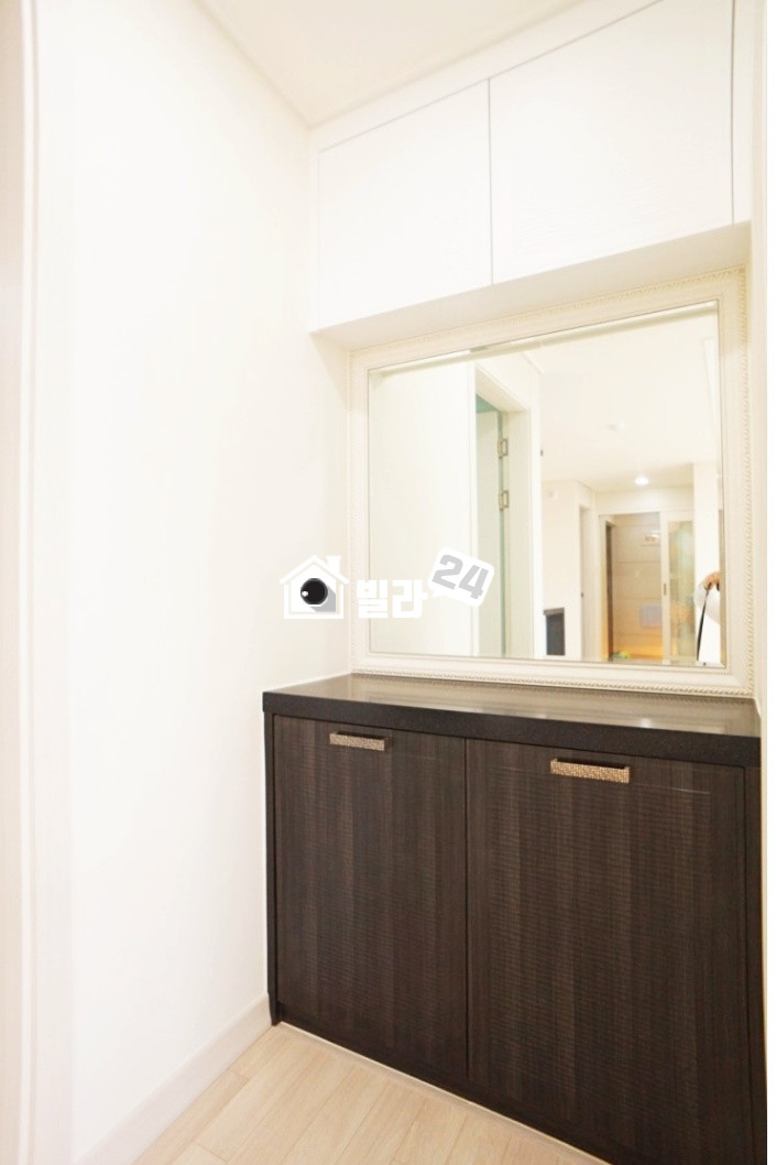 경기 용인기흥구 공세동 ☞☞ 공세동!!! 이쁜집 화사해요!!! ☜ ☜ 실용적이고 이쁜주방!!! 구조도 좋은집!!! 잘 나온 쓰리룸 이에요~~~!!!! 분양 빠르게 되고있어요~~!!!! 분양 매물번호 33659 사진 8