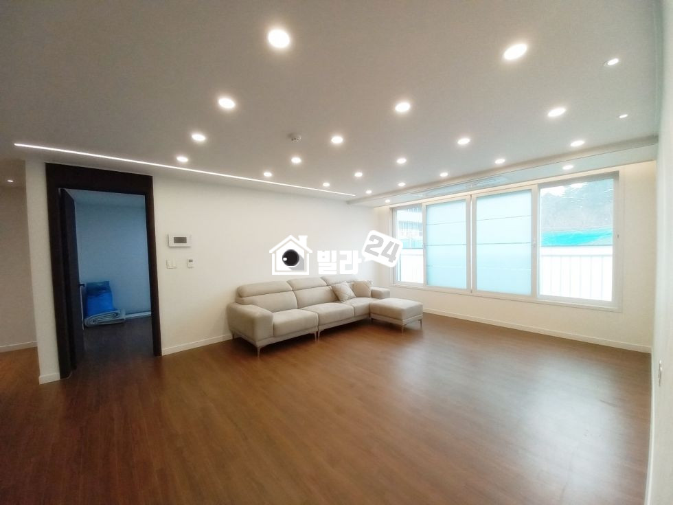 경기 용인기흥구 신갈동 ♣ 기흥역세권 /거실주방 정말 넓은 쓰리룸 / 잔여세대특가 /빌라투어서비스! 최다매물 보유~ 분양 매물번호 35200 사진 1