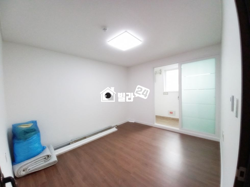 경기 용인기흥구 신갈동 ♣ 기흥역세권 /거실주방 정말 넓은 쓰리룸 / 잔여세대특가 /빌라투어서비스! 최다매물 보유~ 분양 매물번호 35200 사진 9