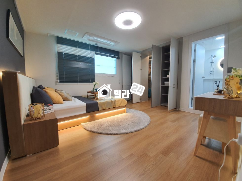 경기 용인기흥구 중동 ♥ [실제촬영/노보정] ♥ 지하주차장 *한샘욕실/씽크대시공/*거실장/드레스룸/붙박이장 옵션 ★/ 용인 전체를 포함해도 정말 크고 고급스러운 그런 집입니다 얼릉 연락주세요 분양 매물번호 31835 사진 3