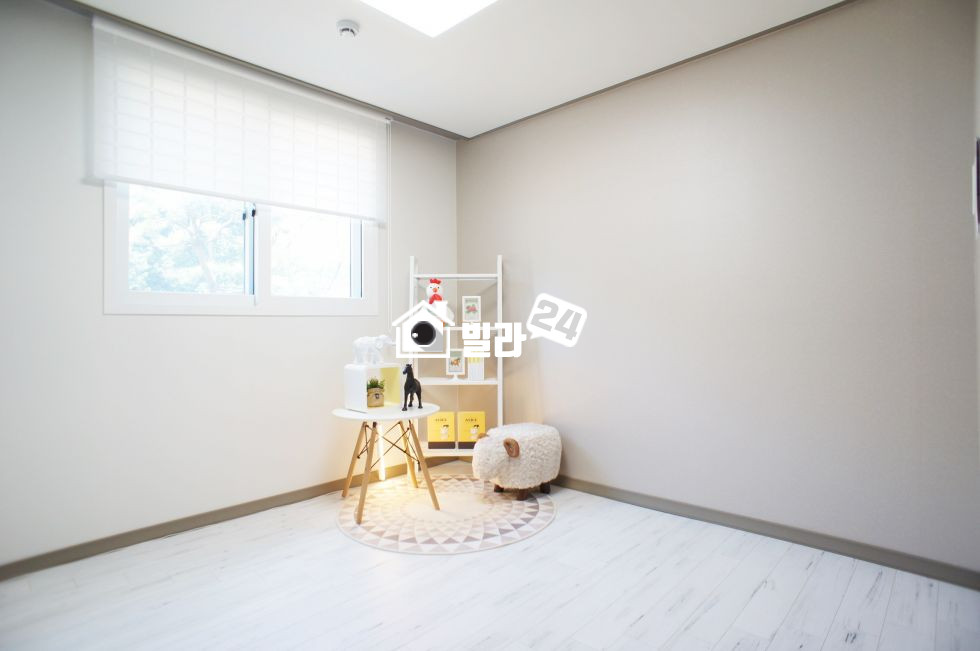 경기 용인기흥구 마북동 ☞『인테리어가 너무 돋보이는 매물』☜ ★깔끔한 느낌 & 구조까지 너무 좋다!! 이쁜 3룸!!★신혼집으로 딱이네!★내맘속으로★ 분양 매물번호 30279 사진 6