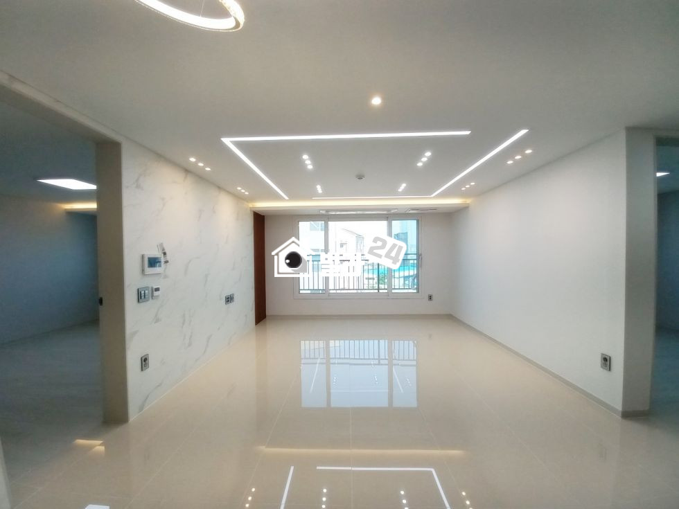 경기 양주시 덕계동 ▶ 양주 덕계동 복층 매물 / 딱 2세대 남았어요 / 전망 끝내줘요 ~복층 층고 엄청 높아요^^ 분양 매물번호 35419 사진 1