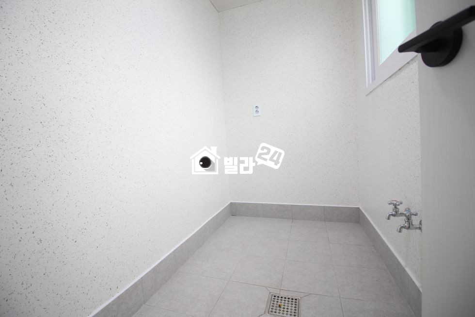 경기 안양동안구 비산동 이 가격에? 이렇게 넓은 거실이!! 완전 대박 입니다!! 분양 매물번호 30671 사진 9