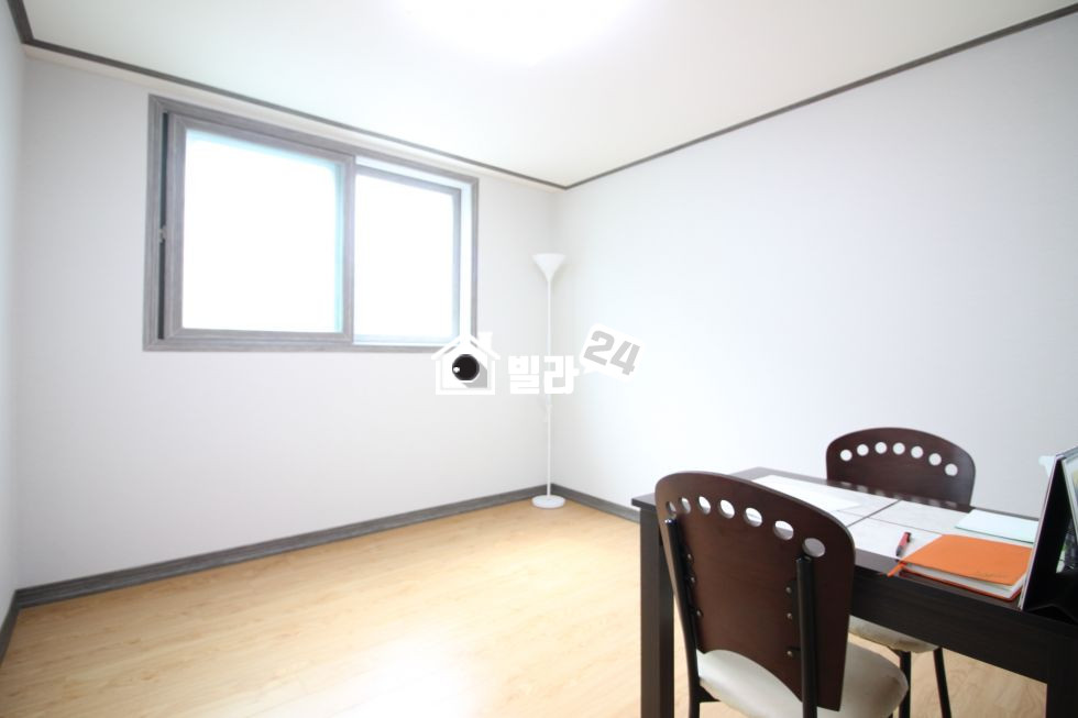 경기 안양만안구 안양동 ☞『대박 왕 테라스 등장』☜ ★테라스가 2개다!!! 내가 마! 테라스에서 고기두 묵고! 물놀이도 하구! 다 했어! 마!★ 분양 매물번호 30756 사진 4