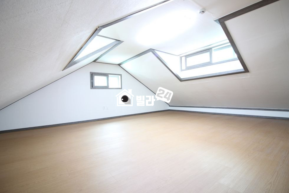 경기 안양만안구 안양동 ☞『대박 왕 테라스 등장』☜ ★테라스가 2개다!!! 내가 마! 테라스에서 고기두 묵고! 물놀이도 하구! 다 했어! 마!★ 분양 매물번호 30756 사진 11