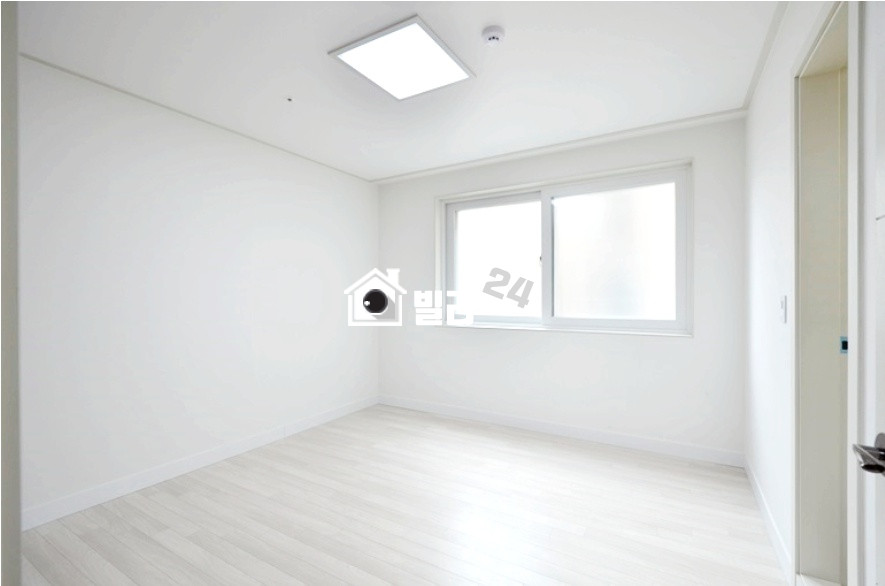 경기 수원팔달구 화서동 ◆신혼부부 맞춤형 집이 있다?? 밝은 인테리어 예쁜 쓰리룸◆ 분양 매물번호 31037 사진 4