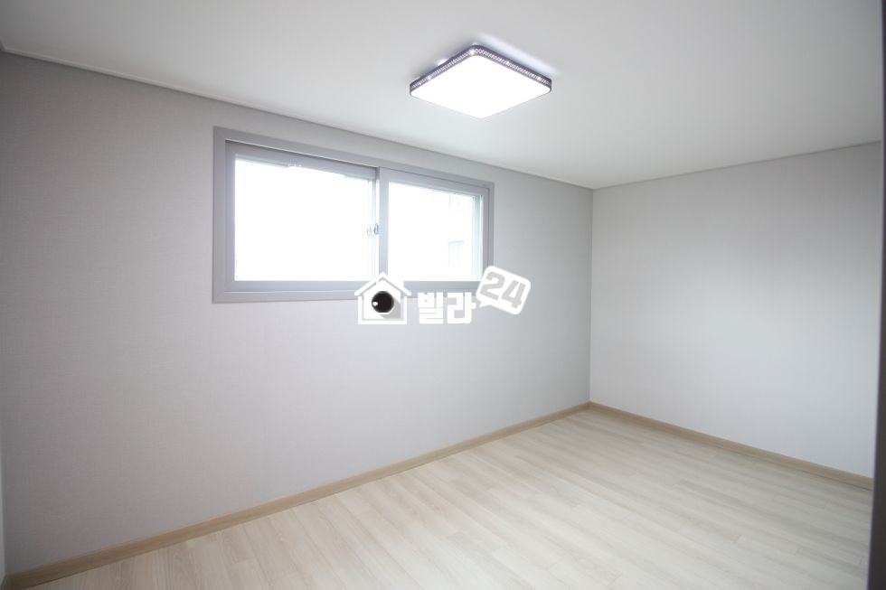경기 안양동안구 호계동 실평수25평에달하는 어마어마한 아파트등기의3룸 거실앞베란다의 엄청난 대박구조!!!! 분양 매물번호 31053 사진 3