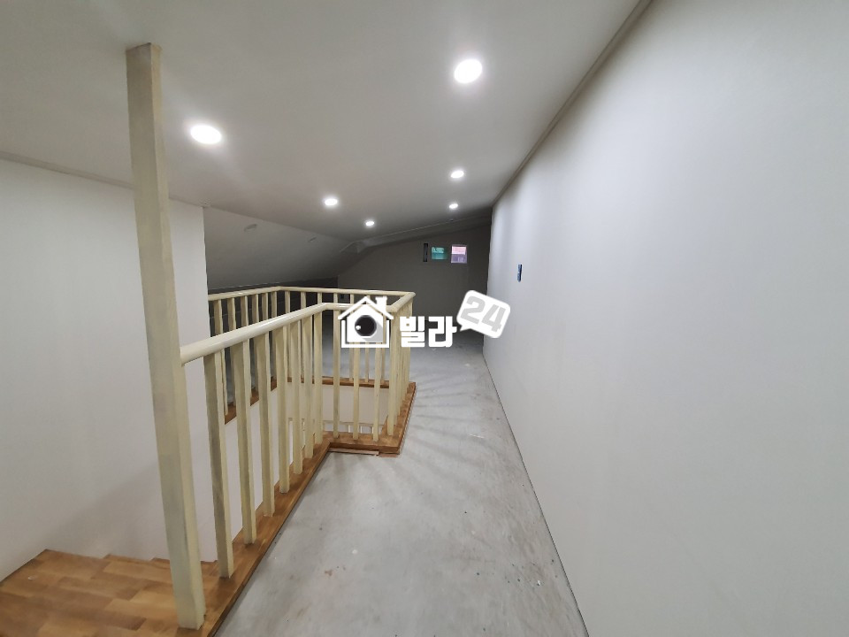 경기 군포시 금정동 ★1.4호선 금정역도보10분 넓은 복층공간에 굵고 진한 테라스 까지 !!!!! 정말 복층치고 저렴합니다 ★ 선착순 1분!!! 분양 매물번호 31381 사진 7