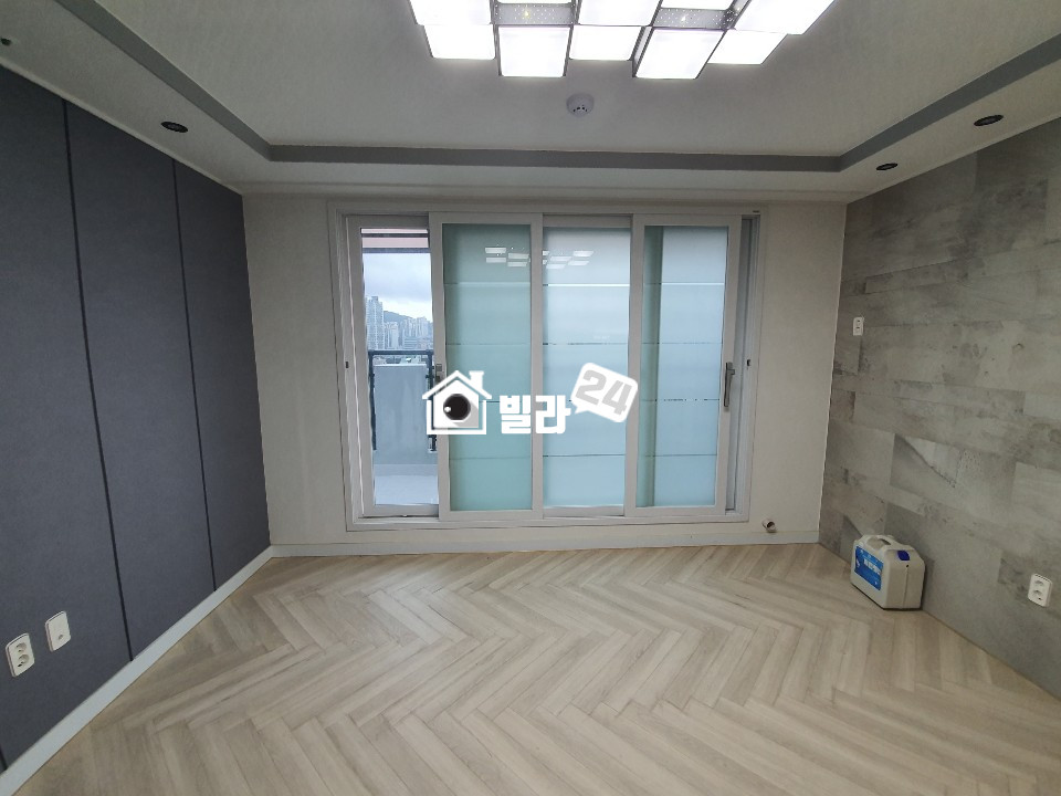 경기 군포시 금정동 ★ 테라스2개 ★ 귀하고 귀한 고층의 전망뷰 !!! 구조까지 완벽 !!! 이 매물 또한 선착순 한분입니다!!!! 분양 매물번호 31382 사진 1
