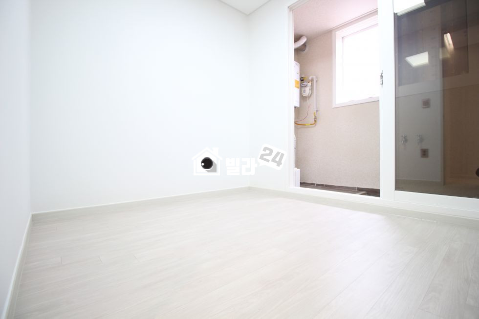 서울 송파구 오금동 야외 테라스3룸＊♥세련된 인테리어로 인기폭발♥＊성내천 / 넓은 일렬주차장 / 개롱역 6분 분양 매물번호 31409 사진 6