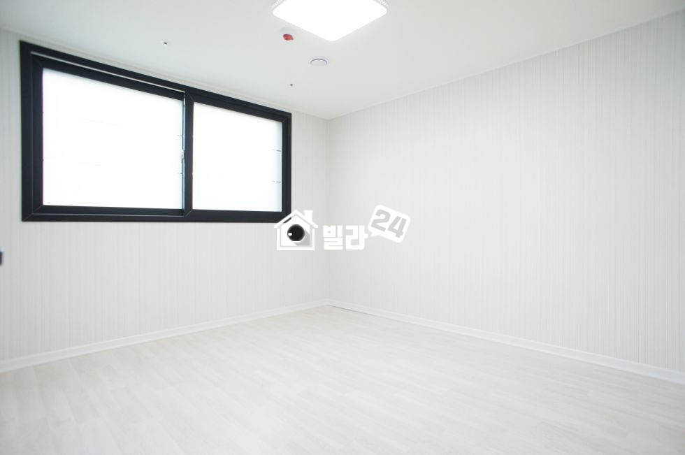 서울 중랑구 면목동 『깔끔한 느낌의 화이트톤 우리집 ~!!』♡♠ 인테리어 & 구조 완전 최고! 분양 매물번호 30552 사진 5