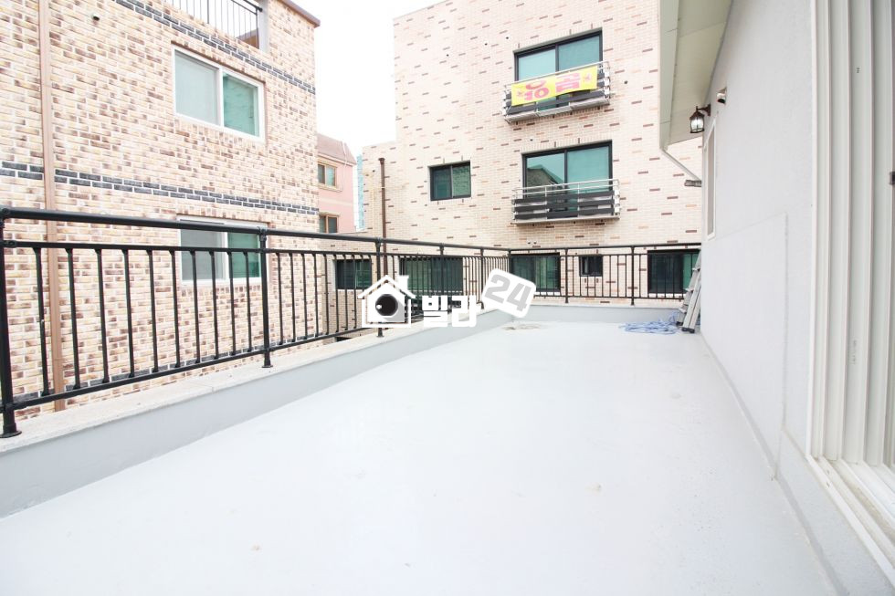 경기 수원팔달구 고등동 ☞『가격은 저렴하지만 테라스를 품고 있다! 』☜ ★ 저렴한 테라스 매물 찾고 계세요??!! 그렇다면 이 매물!! 분양 매물번호 30152 사진 10