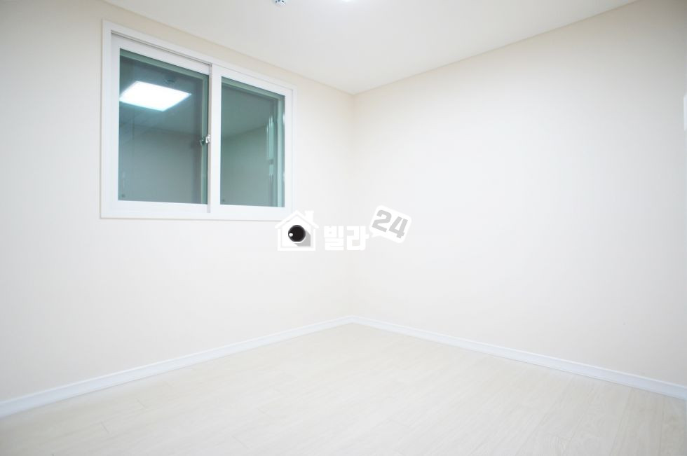 경기 군포시 금정동 ▦1호선 & 4호선 금정역 4룸▦ 역세권 & 학군 뭐하나 빠지는게 없네~ 거기에 방4개로 4인식구에게 취향저격♥♥♥ 분양 매물번호 30472 사진 6