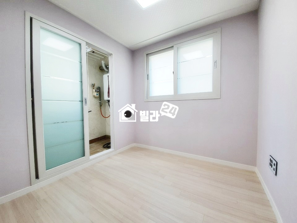 서울 관악구 신림동 ■ 신림동 ■ 구조좋은 2룸 주방 거실이 운동장처럼 넓고 넓습니다 !!!!!!!!!!!!!!! 분양 매물번호 31641 사진 4