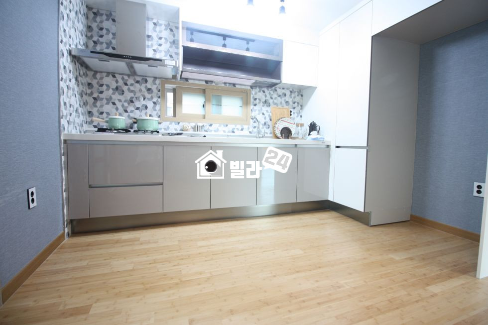 서울 종로구 구기동 [일렬식주차/붙박이장옵션]/거실사진누락/ 구기동 최고급자재와 넓게빠진 구조로 분양완료 임박입니다 !!!!!!!!! 분양 매물번호 31666 사진 2