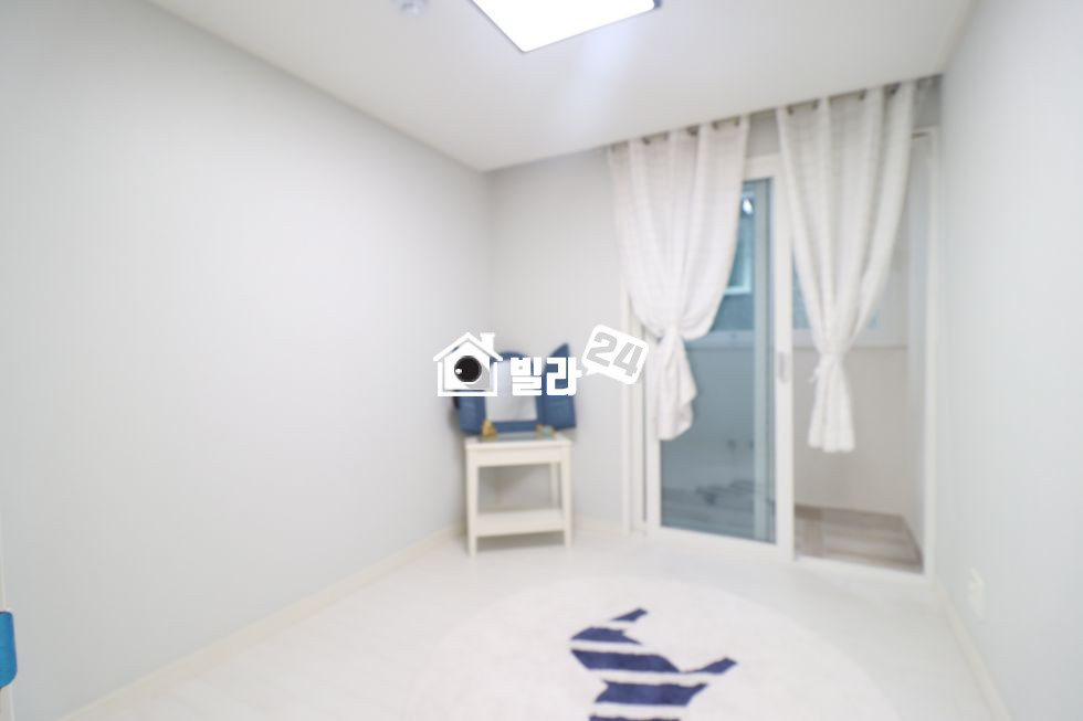 서울 동작구 상도동 ▶주방 거실 사이즈 만족만족 대만족!!! 대단지 일렬식 주차 현장 모던하면서 최고급 자재로 시공한 3룸 현장입니다 분양 매물번호 31670 사진 5