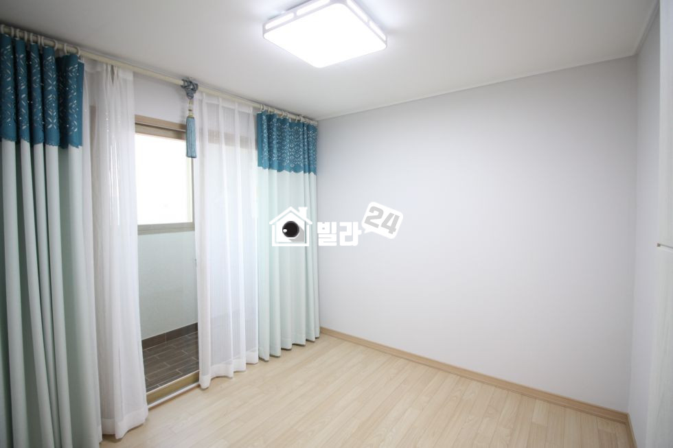 서울 강서구 화곡동 ★ 화곡동 ★ 무인택배함/일렬식주차/ 주방거실일체형의 방들 크게 나왔습니다 !!!!! ★ 분양 매물번호 32276 사진 5
