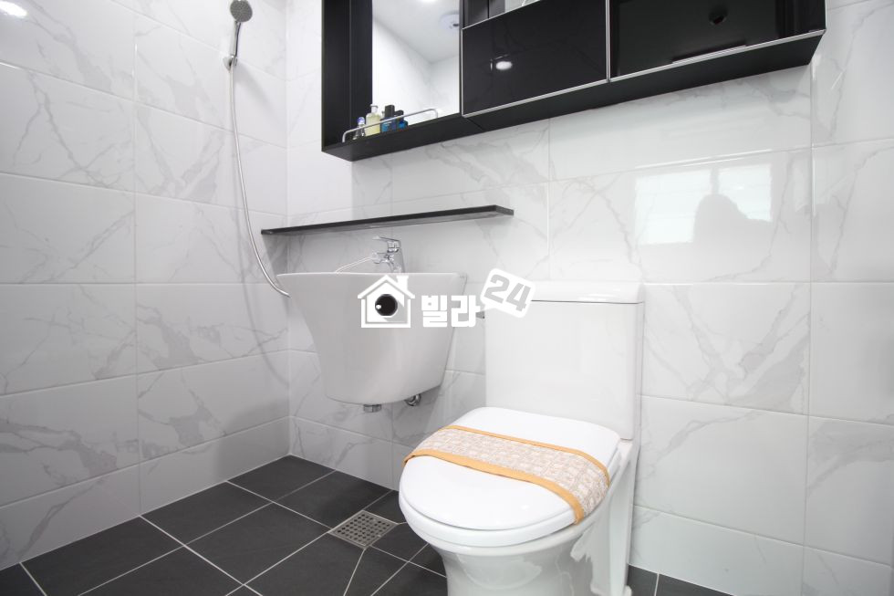 서울 마포구 창전동 ▩■마포구 최고의 고급빌라■▩ 창전동 3룸 / 2,6호선 합정역 역세권 / 세련된인테리어 / 방 3개 다 큰 구조!! ◀◁◀ 분양 매물번호 32349 사진 10