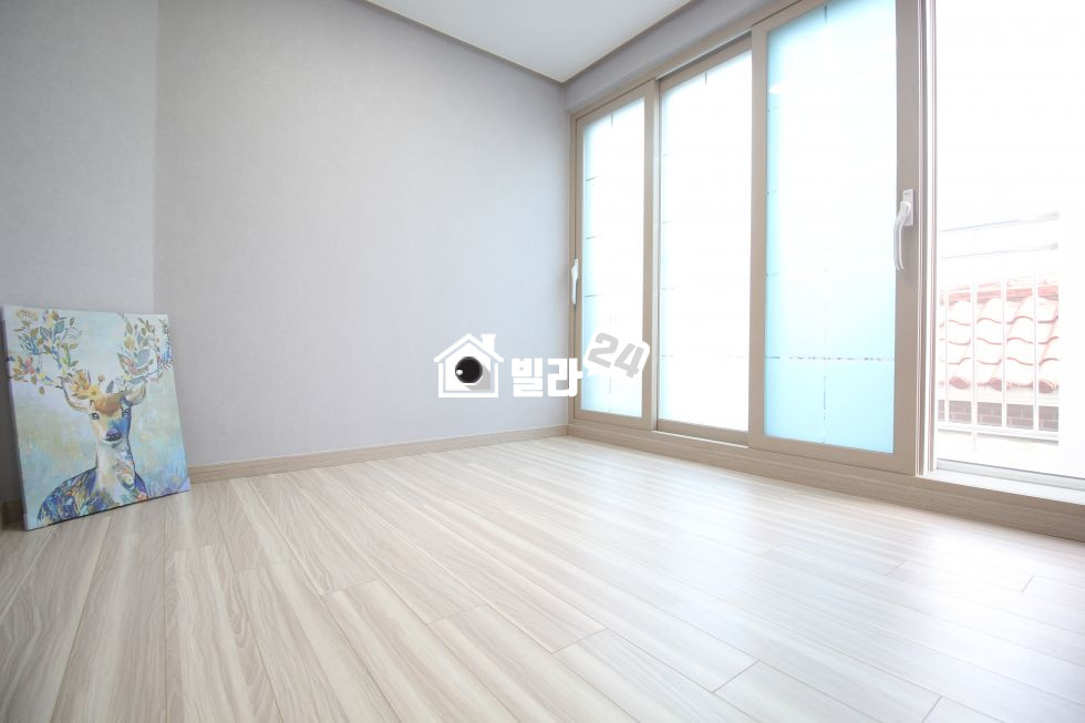 서울 구로구 개봉동 ■□넓직한 거실과 실용적인 주방□■ 채광이 좋아서 전체적으로 밝은 집 ★ 로얄층 잔여세대 분양중입니다 ♬♪ 분양 매물번호 32422 사진 5
