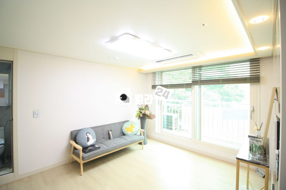 서울 마포구 성산동 ▣주방/거실 분리형 투룸▣마포구청역세권▣답답한 도심 속 나무가 보여요~!!▣ 분양 매물번호 32009 사진 2