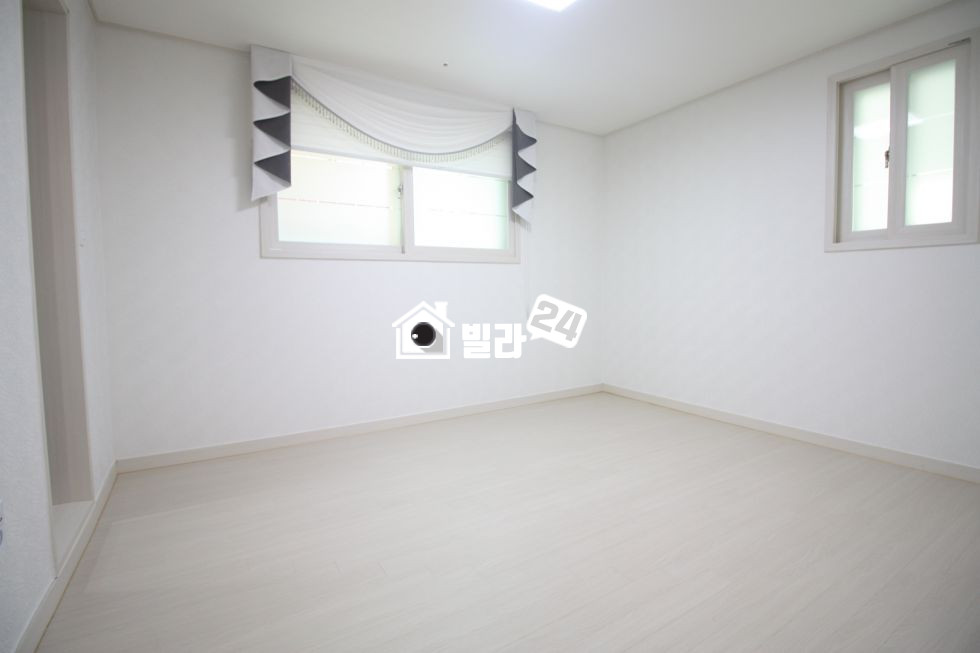 서울 강동구 암사동 ★ 암사역 역세권 ★ 2룸 구조 넓게 잘나왔습니다 옵션 시스템에어컨 ★ 분양 매물번호 32654 사진 3