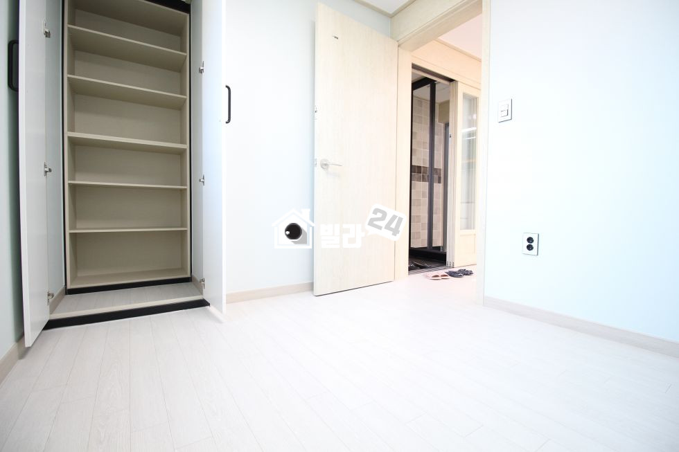 서울 강남구 역삼동 【강남역 도보6분】 【넓은3룸】 거주와 동시에 시세차익까지 누릴 수 있는 최고의 위치◀◁ 분양 매물번호 32701 사진 6