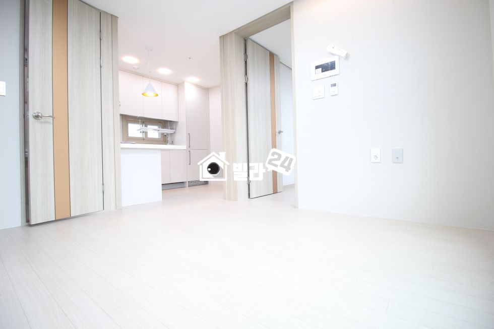 서울 강남구 논현동 ♥♡7호선 학동역 역세권♥♡ 풀~옵션 2룸!! 고층으로 막힘없이 탁 트인 뷰!!!◀◁ 분양 매물번호 32724 사진 2