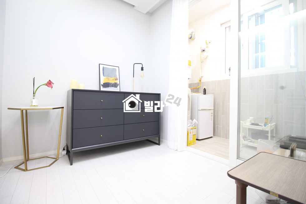 서울 강남구 논현동 ■■투자/거주 모두 GOOD~!!■■ **요즘 핫한 9호선!! 언주역이 도보 1분!!!** 구조, 위치,인테리어 100점 만점에 200점★★★ 분양 매물번호 33014 사진 7