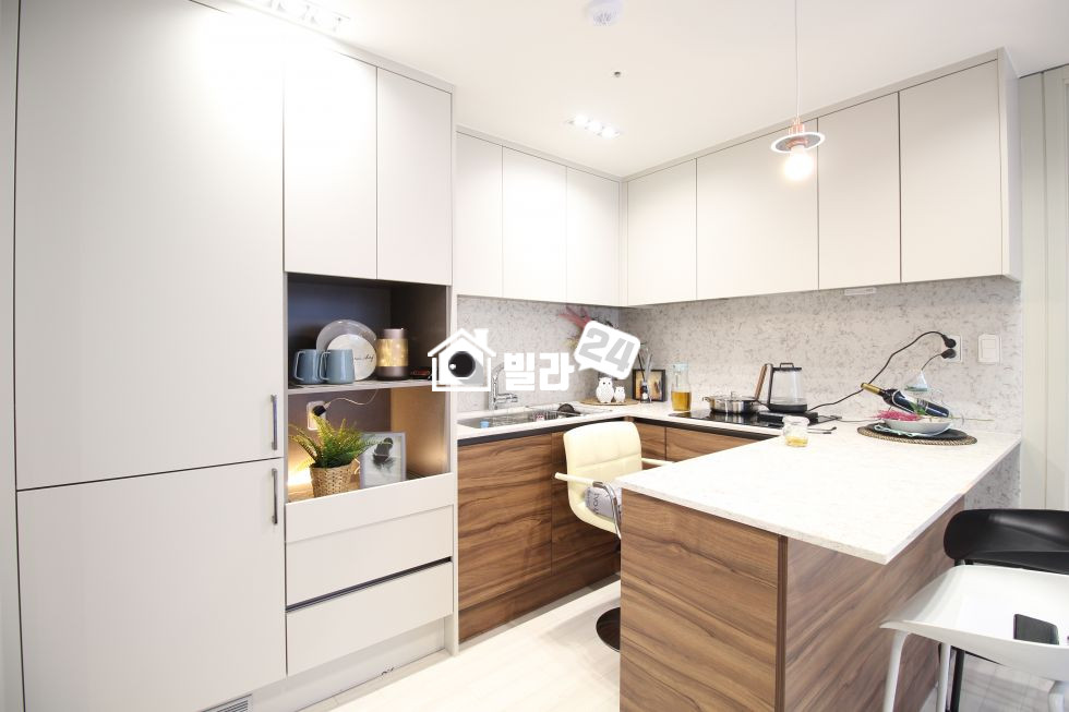 서울 강남구 역삼동 ＊♥강남역 투룸♥＊ 구조좋고 세련된 인테리어로 문의 많은 현장!! 넓직한 일렬 주차장으로, 주차걱정 NO~!!★★ 분양 매물번호 33029 사진 3
