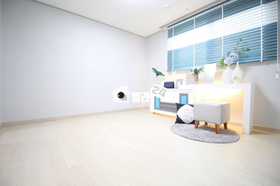 서울 도봉구 방학동 방학역 2분!! 홈플러스 4분!! ▶▷흔치않은 구조, 주방 옆 다용도실 3룸◁◀ 대박 신축빌라 보세요~^^** 분양 매물번호 33009 사진 4