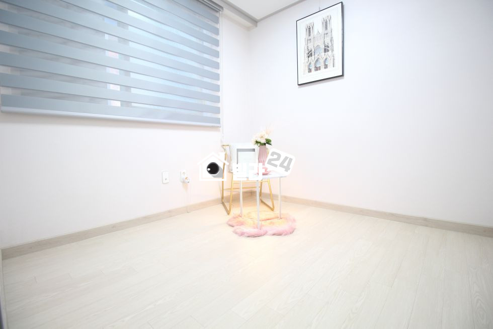 서울 도봉구 방학동 방학역 2분!! 홈플러스 4분!! ▶▷흔치않은 구조, 주방 옆 다용도실 3룸◁◀ 대박 신축빌라 보세요~^^** 분양 매물번호 33009 사진 5