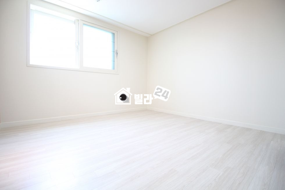 서울 강북구 수유동 ◆《 수유동 정~말 큰 집 》◆ 분양가는 저렴하고 퀄리티는 최상!! 거실,주방,방 모두 넓은 구조~~ 대가족 OK~!! 분양 매물번호 33010 사진 5