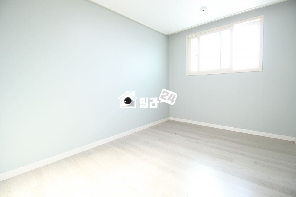 서울 성북구 안암동2가 ◐고려대 인근 / 안암역세권 3룸◑ 주방과 거실이 분리된 구조의 방 3개 다 큰 집입니다 ★☆ 분양 매물번호 32870 사진 5