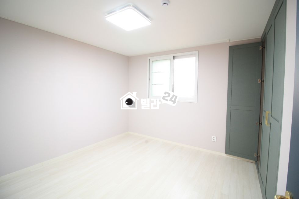 서울 동작구 상도동 ♦♦ 동작구 포룸 복층!!! 찾기힘든 복층!!! ♦♦ 신상도초등학교 ☞☞ 주거지밀집지 살기 좋은 이 곳 초인접 ☞☞ 아이키우시기 너무 좋은 이 곳 ☞☞ 꼭 한번 보셔야할 복층세대~~!!!! 구경오세요~~~!!!!! 분양 매물번호 33143 사진 3