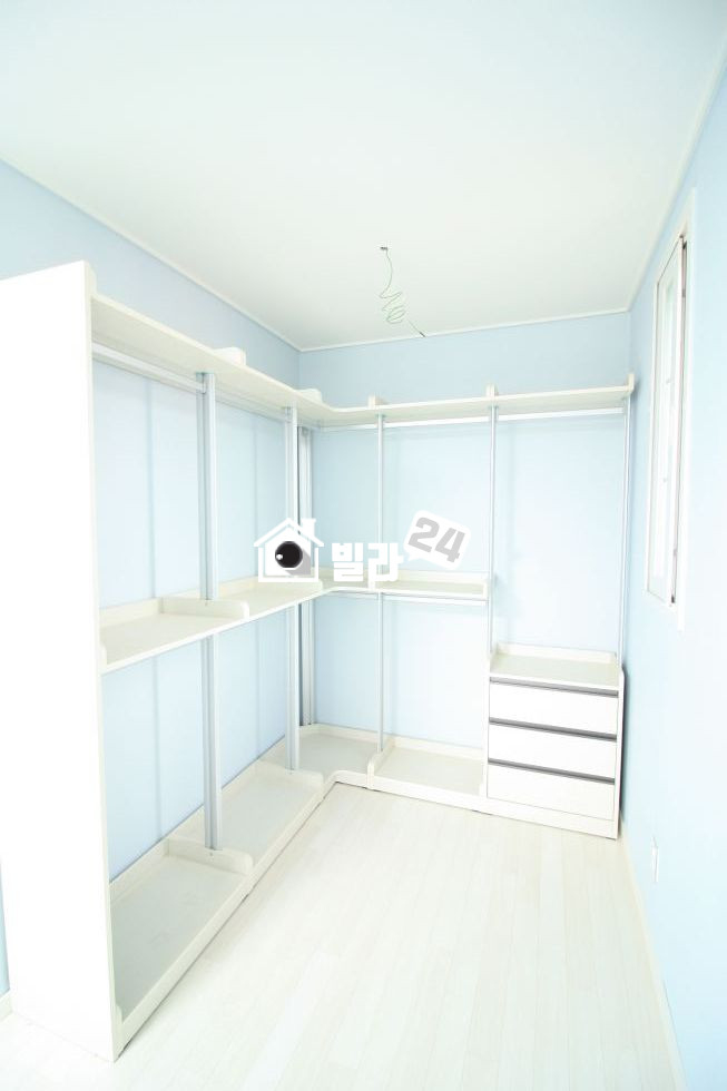 서울 동작구 상도동 ♦♦ 동작구 포룸 복층!!! 찾기힘든 복층!!! ♦♦ 신상도초등학교 ☞☞ 주거지밀집지 살기 좋은 이 곳 초인접 ☞☞ 아이키우시기 너무 좋은 이 곳 ☞☞ 꼭 한번 보셔야할 복층세대~~!!!! 구경오세요~~~!!!!! 분양 매물번호 33143 사진 5