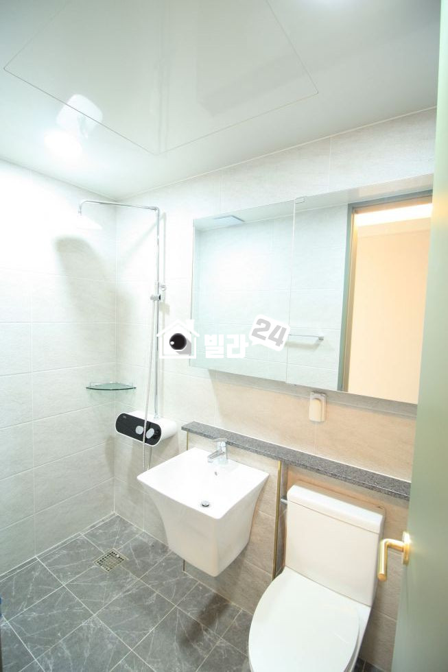 서울 동작구 상도동 ♦♦ 동작구 포룸 복층!!! 찾기힘든 복층!!! ♦♦ 신상도초등학교 ☞☞ 주거지밀집지 살기 좋은 이 곳 초인접 ☞☞ 아이키우시기 너무 좋은 이 곳 ☞☞ 꼭 한번 보셔야할 복층세대~~!!!! 구경오세요~~~!!!!! 분양 매물번호 33143 사진 6