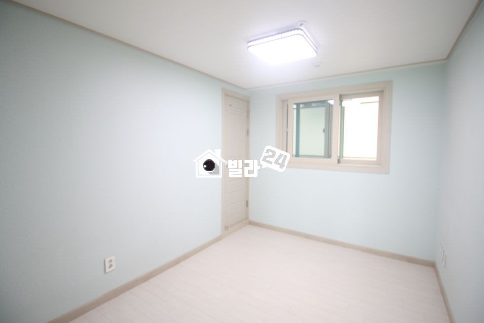 서울 도봉구 창동 ★창동 ★ 안방 크게 만든 3룸 화장실은1개이지만 위치가 좋고 주차또한 일렬식 주차기에 안성맞춤입니다 . 분양 매물번호 31093 사진 4