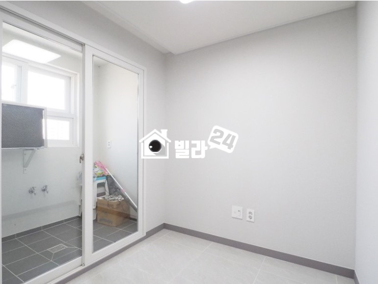 서울 중랑구 묵동 묵동 먹골역 역세권 # 투룸 # 인근 묵현초등학교 누구나 반할집이에요~~!!!! 7호선라인~~!!!! 인근공원도 있고 주거지라 안전하고 살기 좋아요~~!!!!! 분양 매물번호 32540 사진 4
