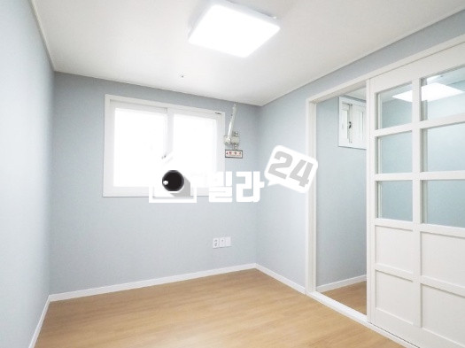서울 송파구 마천동 ♠♠ 마천역 쓰리룸 내실&가격 좋은곳 ♠♠ 역세권✔ 초등학교✔ 아파트단지✔ 우체국✔ 파출소✔ 인프라 잘 갖춘 동네에요~~~!!!!!!!! 분양 매물번호 32612 사진 5