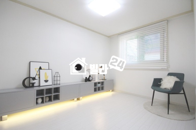 서울 광진구 자양동 ☞☞ 구의역 역세권 # 투룸 # 추천!!!! ☜ ☜ 주방도 넓고 방도 큼직하게 실용적인 구조로 잘 나온 투룸 이에요~~~~ 화사하면서 차분한 인테리어~~!!!! 활용하기 좋은 다용도실~~!!!! 분양 빠른집 마감임박이이에요~~!!!!!!!!!! 분양 매물번호 32809 사진 4